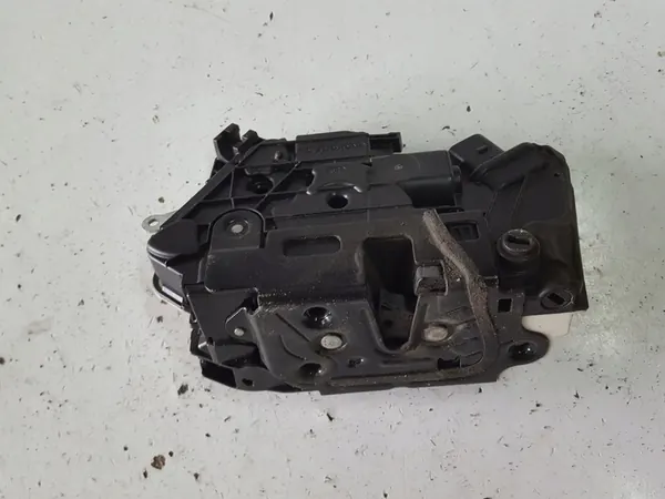 SEAT Dörrlås Höger Bak 6J0839016A image 2