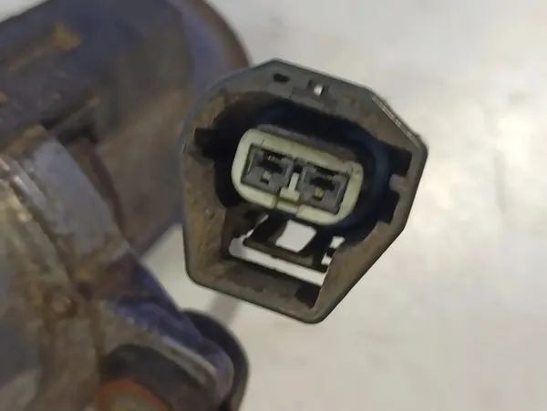 Imupumppu Volvo S80 II 2.5L 2007 OEM 31317445 image 2