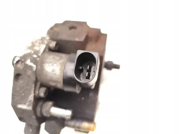 Hoge druk brandstofpomp BMW E46 7788670 image 5