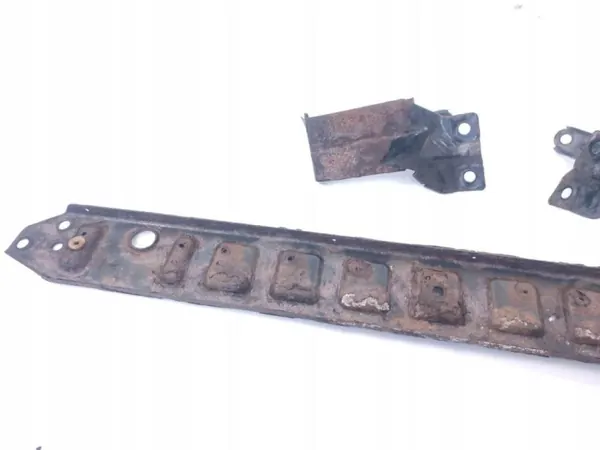 OEM 425921 Traverse Radiateur Volvo S60 II image 3