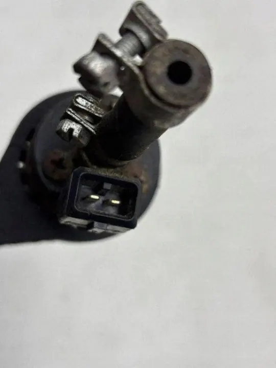 Webasto Polttoainepumppu Putki Audi A8 D3 4.0 V8 TDI 443963303A image 3