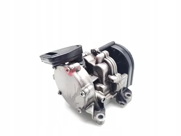 Vauxhall Astra Olja Pump 1.6 CDTi Diesel 55573786 image 10