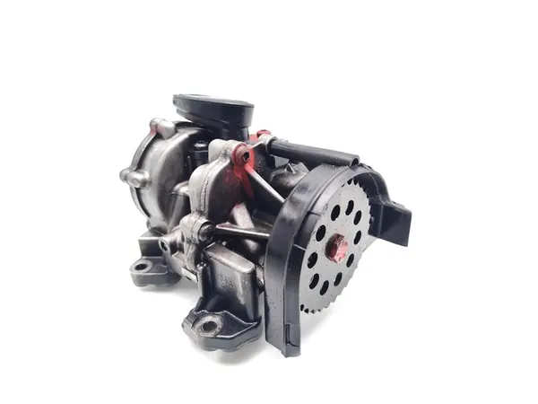 Vauxhall Astra Olja Pump 1.6 CDTi Diesel 55573786 image 3
