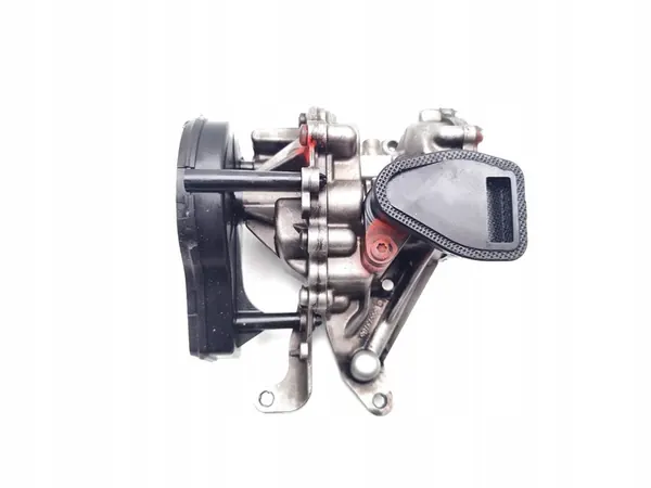 Vauxhall Astra Olja Pump 1.6 CDTi Diesel 55573786 image 6