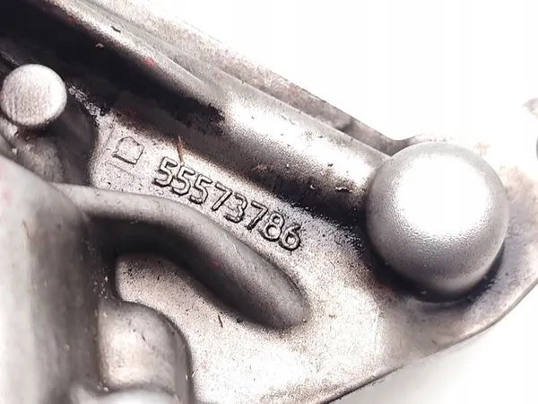 Vauxhall Astra Olja Pump 1.6 CDTi Diesel 55573786 image 7