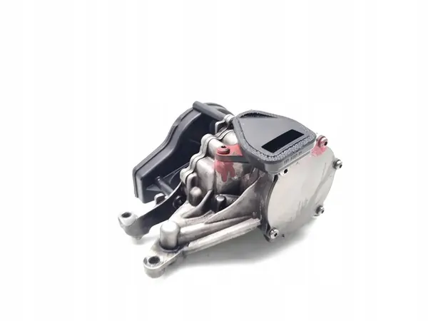 Vauxhall Astra Olja Pump 1.6 CDTi Diesel 55573786 image 9