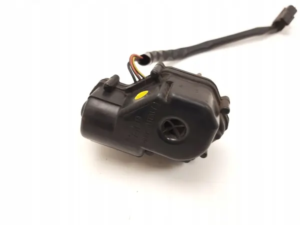 Ajovalopesurin moottori OEM MAM40176 Range Roverille image 4