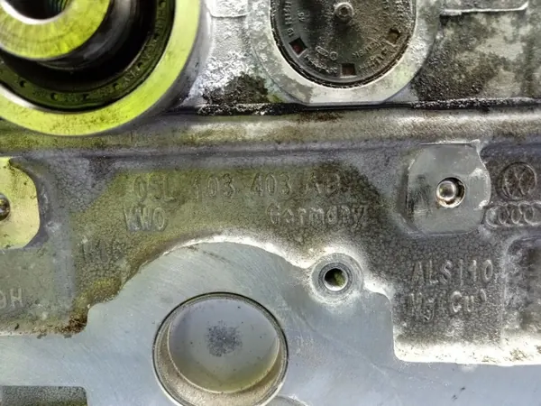 Culasse Moteur OEM 05L103403AD pour VW Arteon image 7