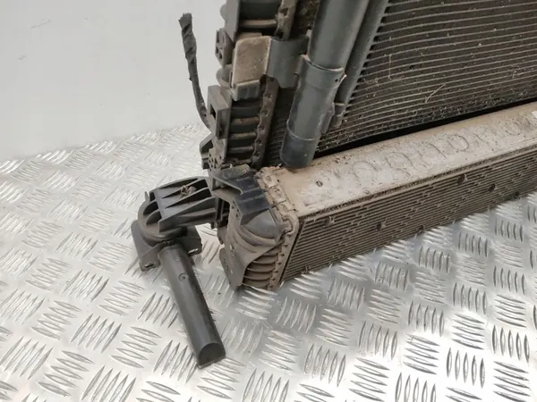 Radiador completo Audi A4 S4 B9 2017 8W0816411H image 5