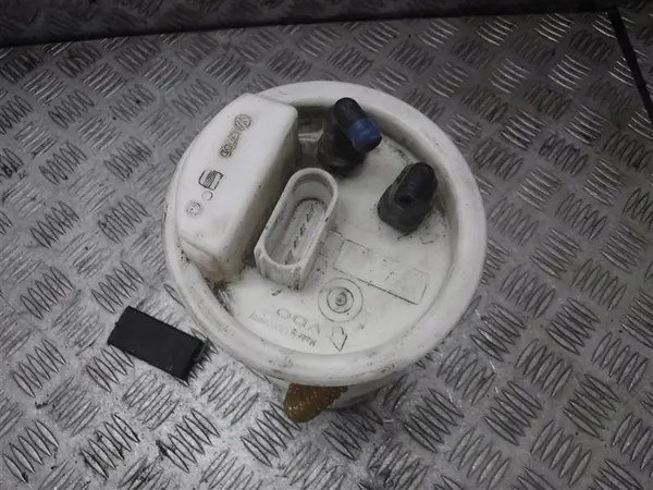 Bomba de combustível Audi A3 8L 1.6 image 2