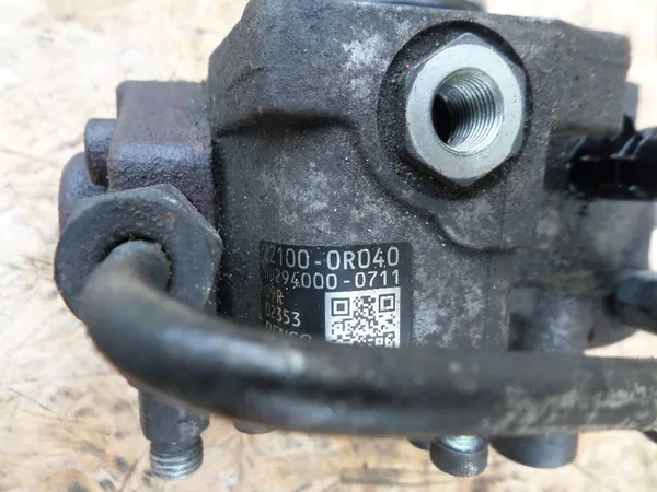 Kraftstoffinjektionspumpe Toyota Avensis T27 D4D Denso image 3