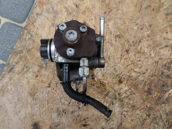 Kraftstoffinjektionspumpe Toyota Avensis T27 D4D Denso image 7