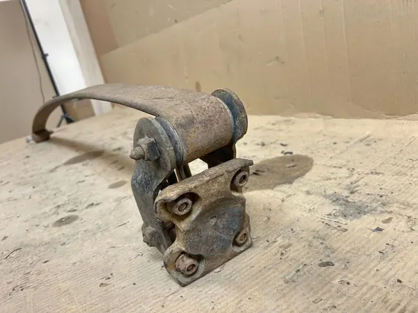 Ressort arrière d'occasion OEM MAM84088 pour VW Caddy image 6