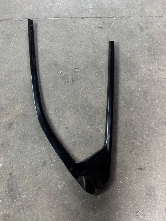 BMW 5 G61 Bakrutslist Höger OEM 5B59B30 image 2