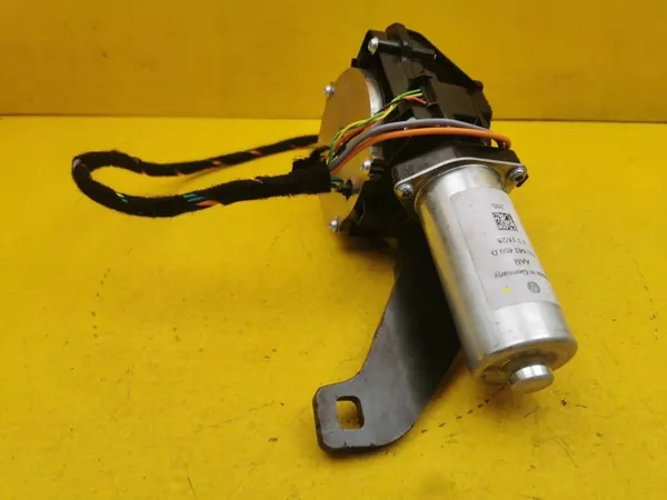VW T7 Türfeststeller OEM 7T0843459D (3x) image 3