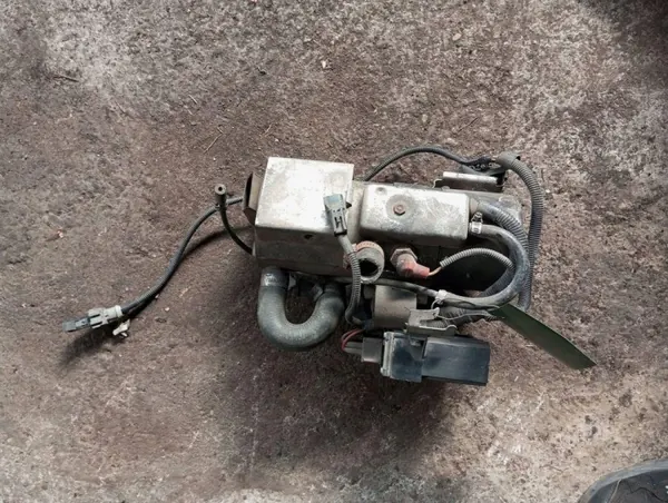 Volvo XC70 2001 Webasto Regelaar OEM 9499389 image 4