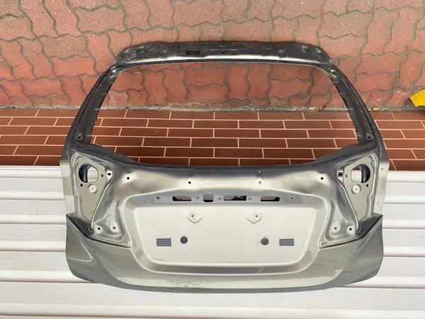Toyota C-HR Achterklep OEM - Gebruikt Origineel Onderdeel image 2