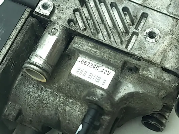 Webasto-lämmitin OEM 9004809J Kia Sorento I:lle image 8