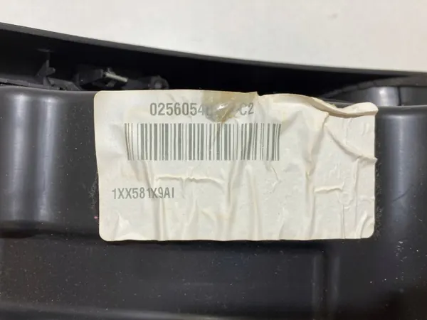 Dodge Durango III Lift 2014+ bakre tunnel ventilationsgall X90006401BL image 4