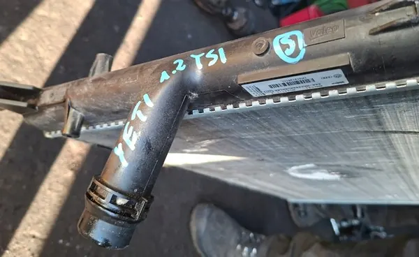 Vattenkylare SKODA YETI 1.2 TSI 1K0121251CL image 3