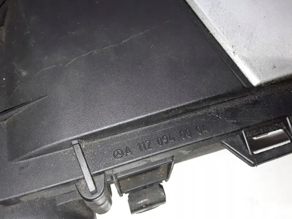Filtre à air Mercedes-Benz OEM A1120940004 Occasion image 4