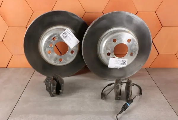 Jeu de disques et plaquettes avant OEM 6880072 image 3