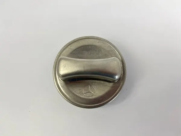 Polttoainesäiliön korkki Mercedes W124 W201 R107 W140 W126 W123 R129 image 2