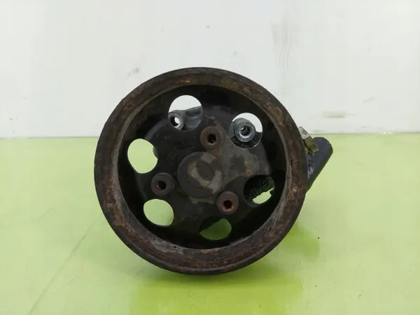 Servostyrningspump VW Passat 1.8T KYB 2001- OEM 151909 image 2