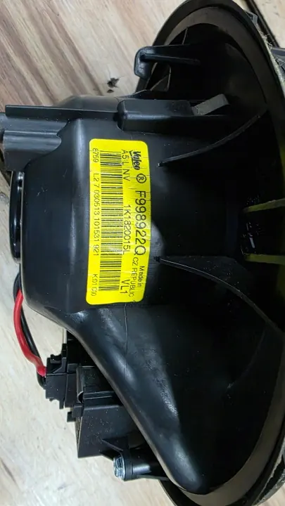 OEM 3C0907521F Fläktmotor för VW Touran II image 3