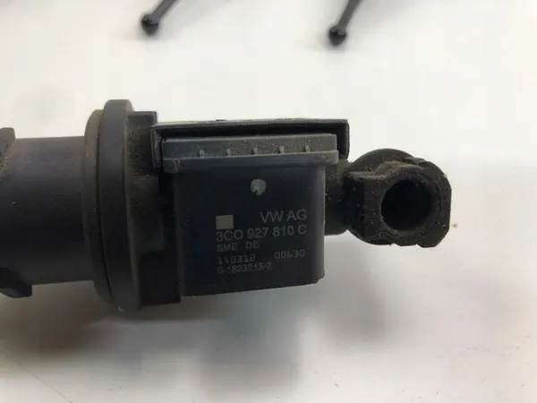 VW SEAT SKODA Kopplingspump Sensor 3C0721388J image 6