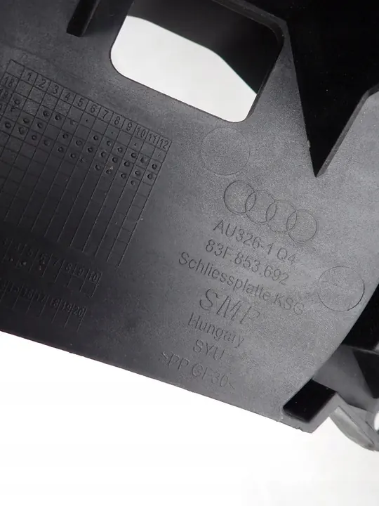 Audi Q3 II Front Grill Reinforcement 83F853692 image 4