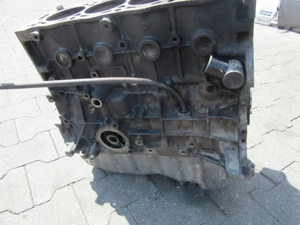 Suzuki Grand Vitara I 2.0HDI Motorblock-Set - Gebraucht image 3