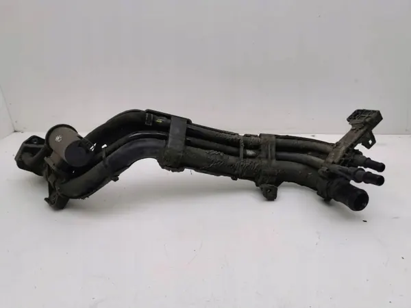Kia Niro 2019 Bränslefyllningshals OEM AMD116977 image 6