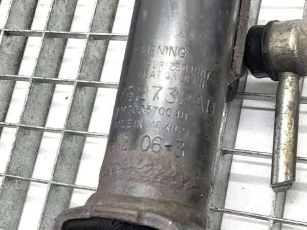 Vorderer Rechter Stoßdämpfer OEM LORK-2135-19059 image 8