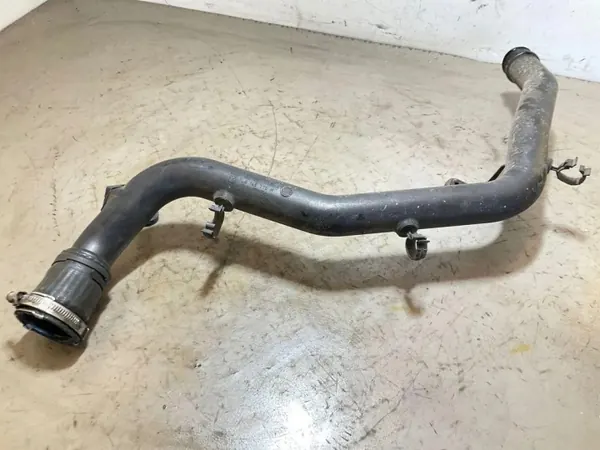Audi Q7 Intercoolerrör OEM 7L6145795AE - Begagnad image 2