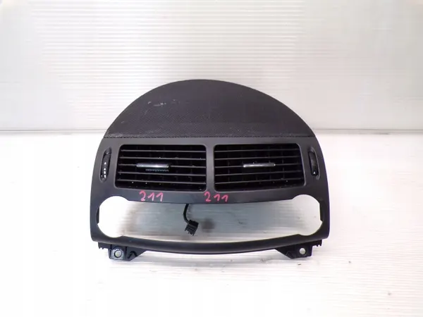 Grille centrale d'aération Mercedes W211 Lift OEM image 2