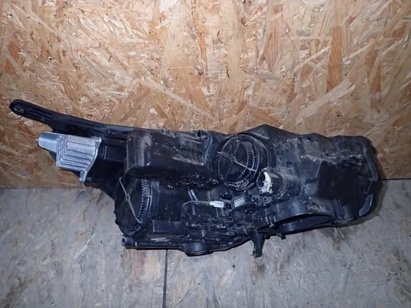 Vasen ajovalot Opel Crossland X P17 2017-2020 OEM 13467967 image 4