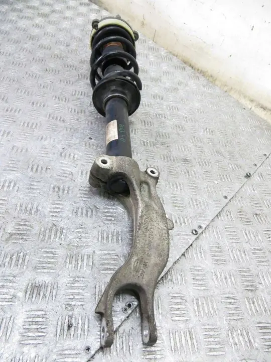 Audi A4 B9 Vorderer Linker Stoßdämpfer OEM 8W0413031BA image 9