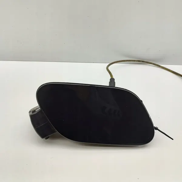 Kraftstofftankklappe OEM 5G9809857 für VW Golf VII Variant image 2