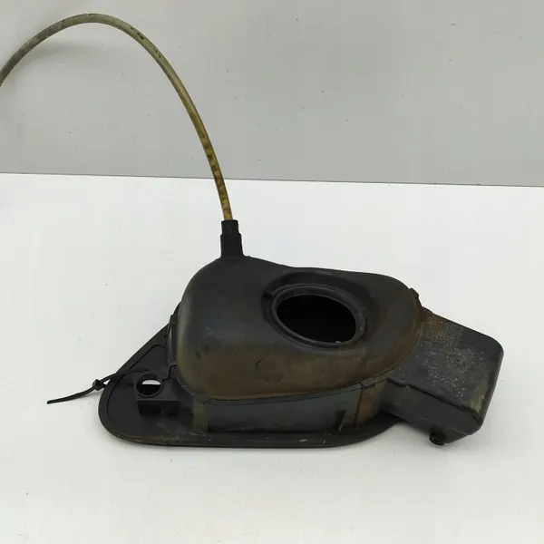 Kraftstofftankklappe OEM 5G9809857 für VW Golf VII Variant image 5