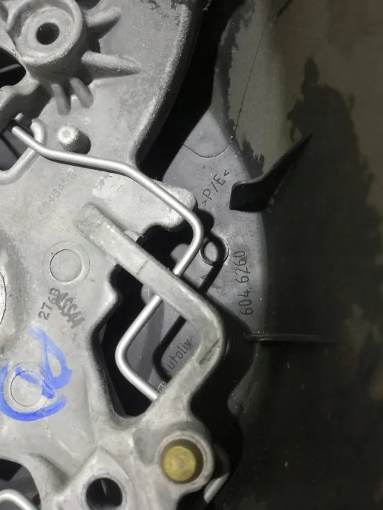 Volant Cuir Peugeot 207 CC OEM 6046260 - Occasion image 3