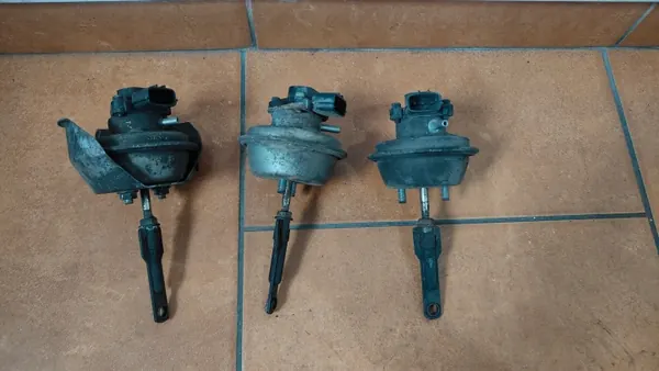 Volvo T30472 Turbotryckregulator för S40 V50 C30 C70 image 2