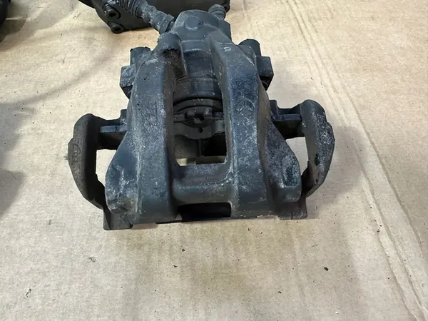 Jarrusatulat Etu Taka Vasen Oikea Mercedes SL R230 W230 OEM image 3