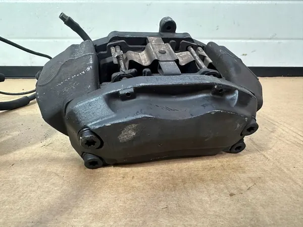 Jarrusatulat Etu Taka Vasen Oikea Mercedes SL R230 W230 OEM image 8