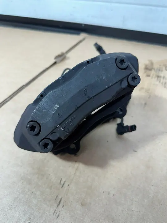 Jarrusatulat Etu Taka Vasen Oikea Mercedes SL R230 W230 OEM image 9