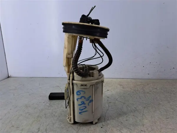 Polttoainepumppu OEM 3B0919051B VW Passat B5 1.8T image 3
