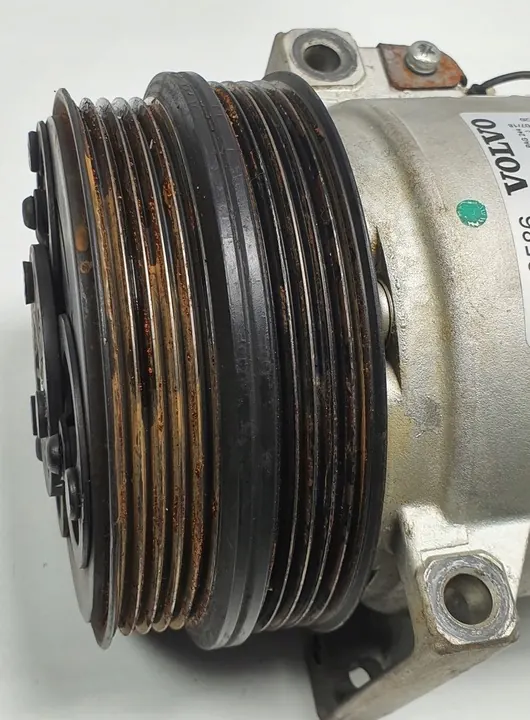 Volvo C70 II 2.5 T AC-kompressori 36050586 image 2