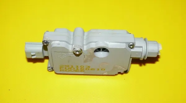 Actuador OEM DAK-10-P25 Cierre Maletero Rover 200 III image 3