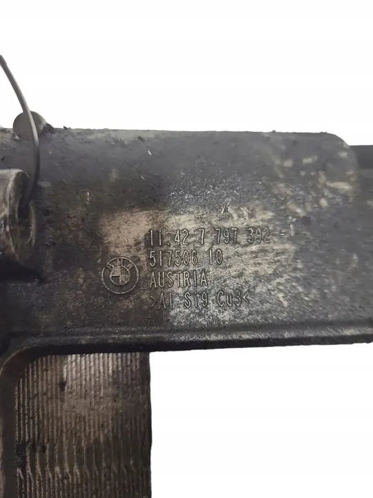 Olje Filter Fäste BMW 5 (E60) L1609004 3.0L Diesel 2008 image 4