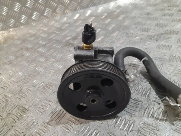 Bomba direção Ford OEM 2S413A696AA - Usada image 3